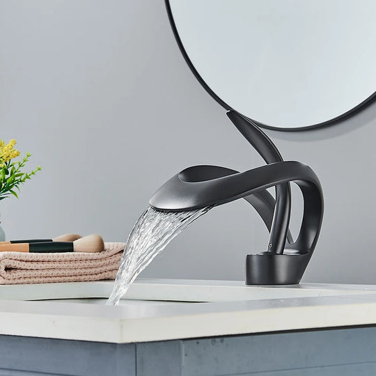 Luxury Stylish Oval Bathroom Basin Mixer Faucet