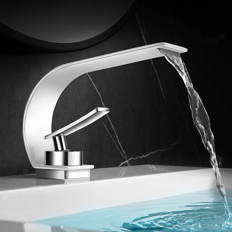 Modern Luxury Curved Faucet