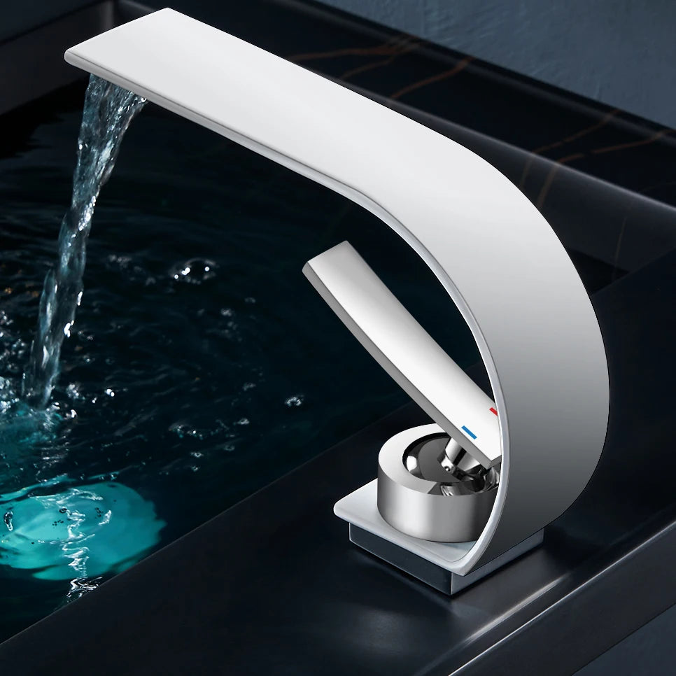 Modern Luxury Curved Faucet