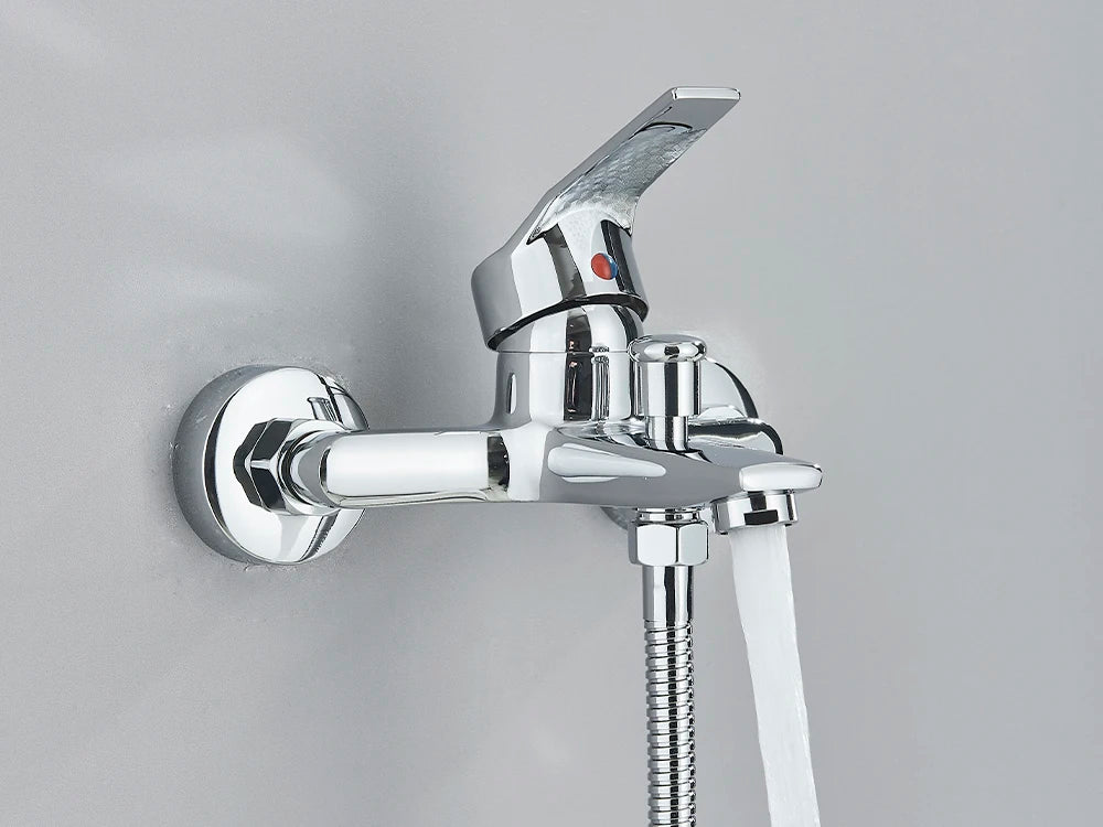 Bathroom Bathtub Faucet With Handheld Shower